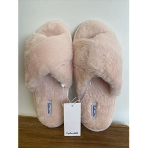 SPLENDID-  Faux Fur Slippers Soft Pink - S/M Open Back Peep Toe - New w/ Tags